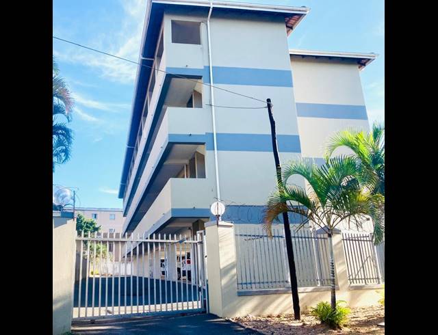 2 BEDROOM FLAT FOR SALE IN BLUFF